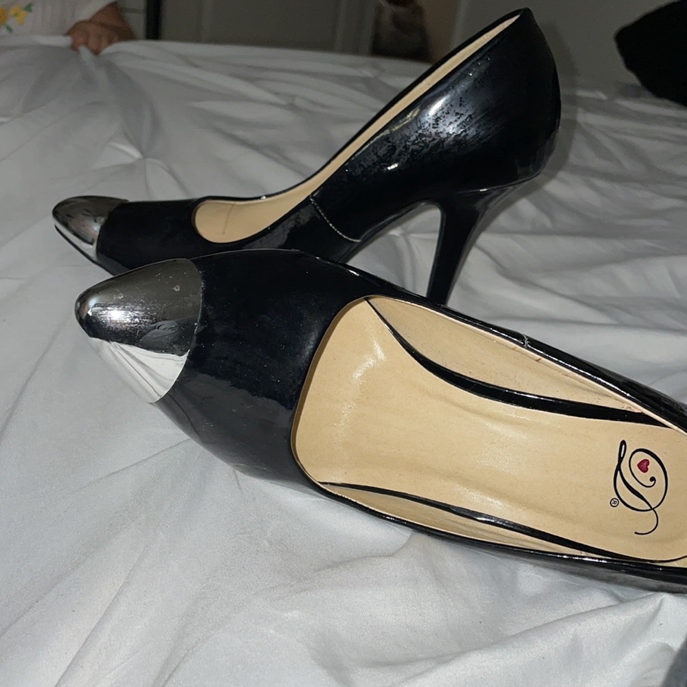 Heels - Picture 2 of 4